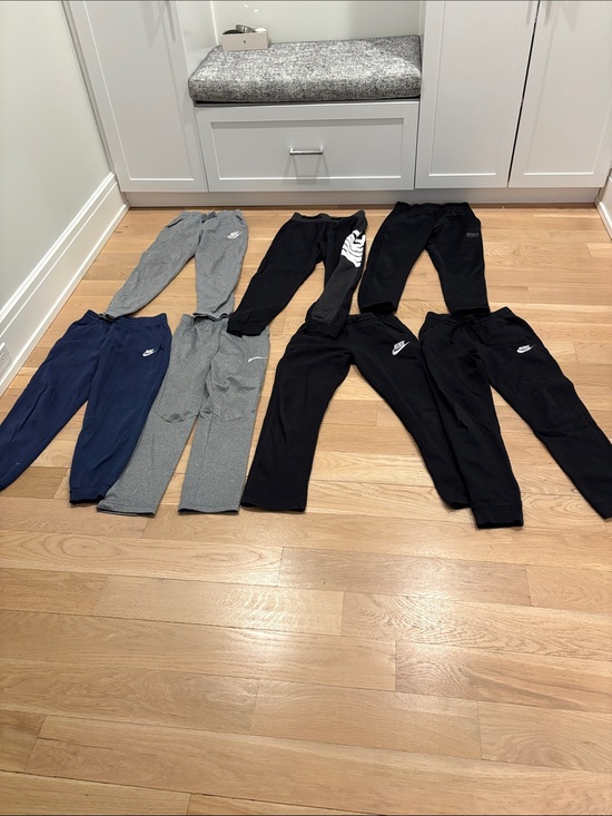 Lot of 7 Nike sweatpants